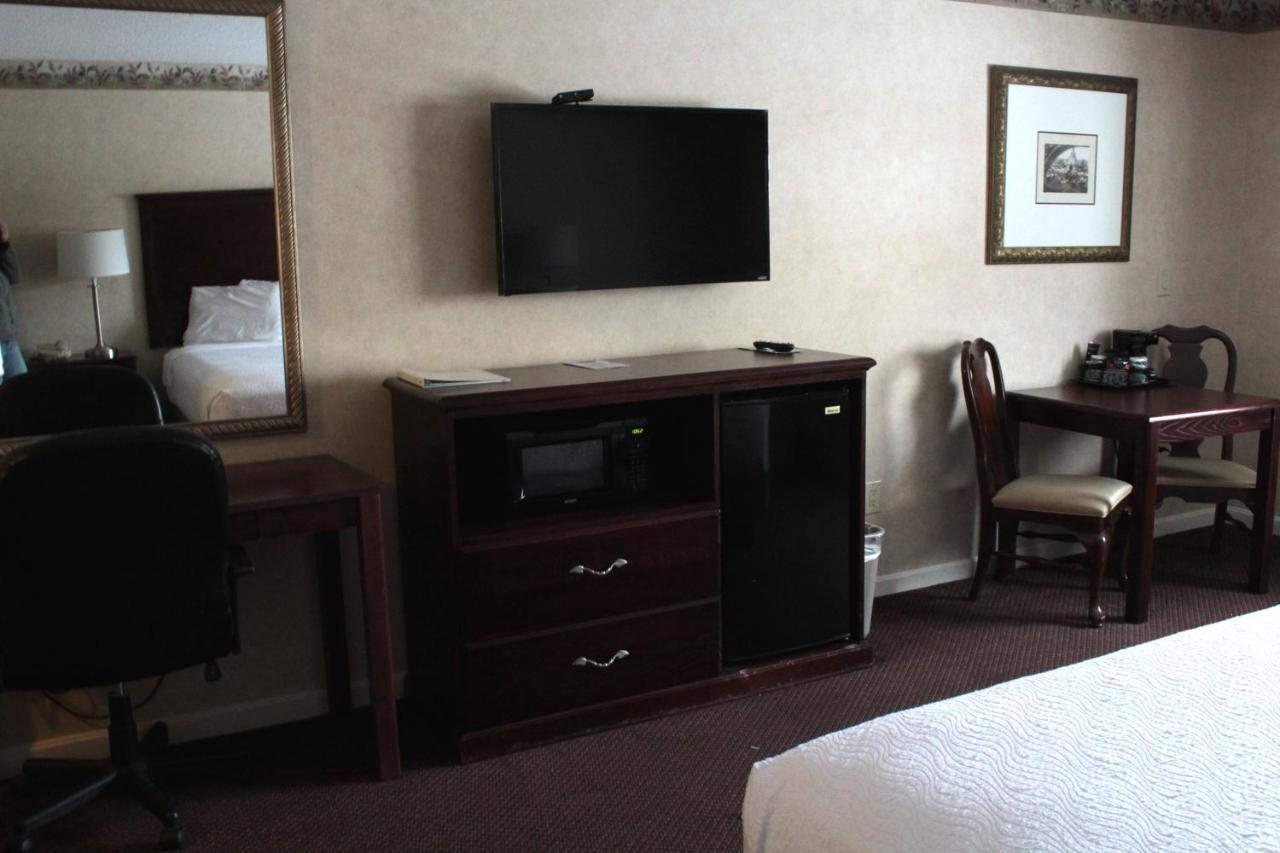 Shiretown Inn & Suites Houlton Exterior foto